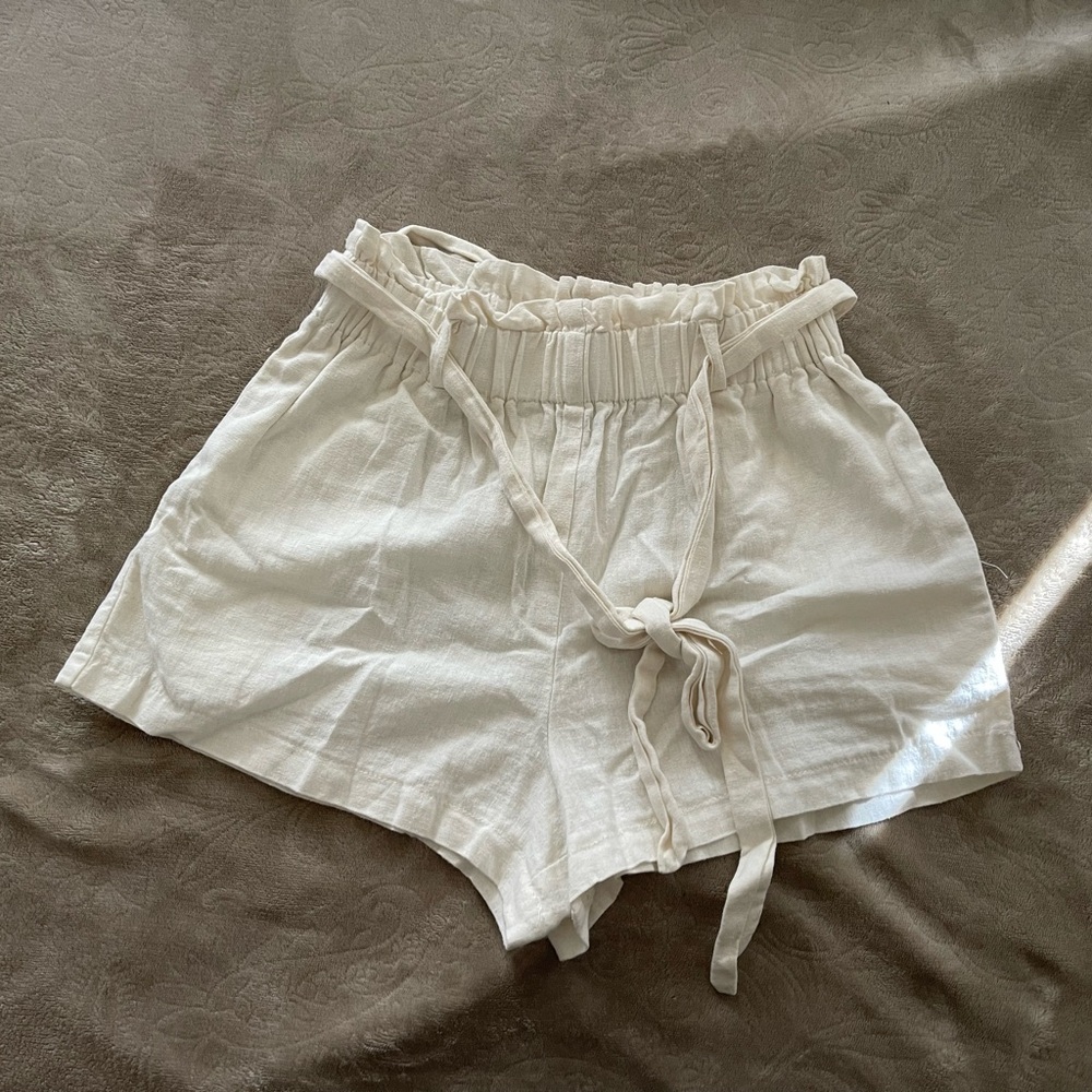 Malibu Cream High Waist Shorts with Elastic Waistband